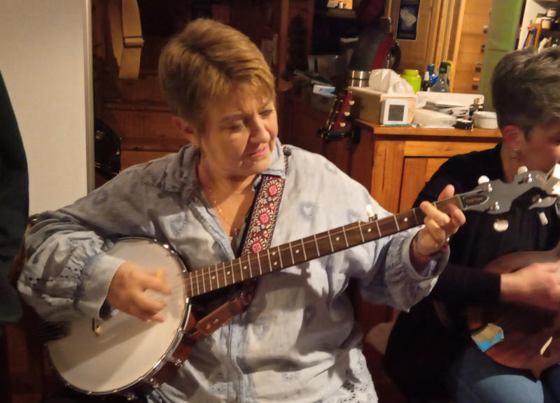 Attention, le banjo présente un risque d'adiction, demandez à Sylvie ! - Jam Hall